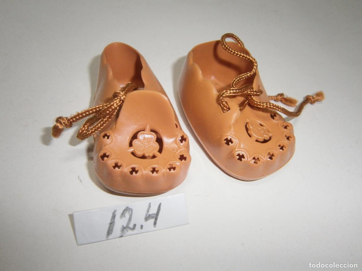 Otras mu&ntilde;ecas de Famosa cl&aacute;sicas y de colecci&oacute;n: BOTAS MARRONES ORIGINALES FAMOSA