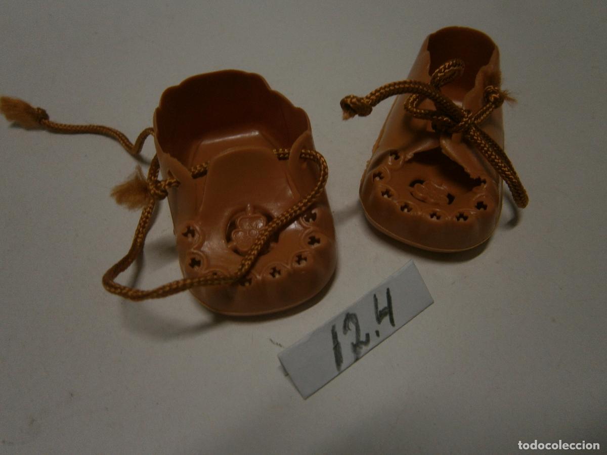 Otras mu&ntilde;ecas de Famosa cl&aacute;sicas y de colecci&oacute;n: BOTAS MARRONES ORIGINALES FAMOSA