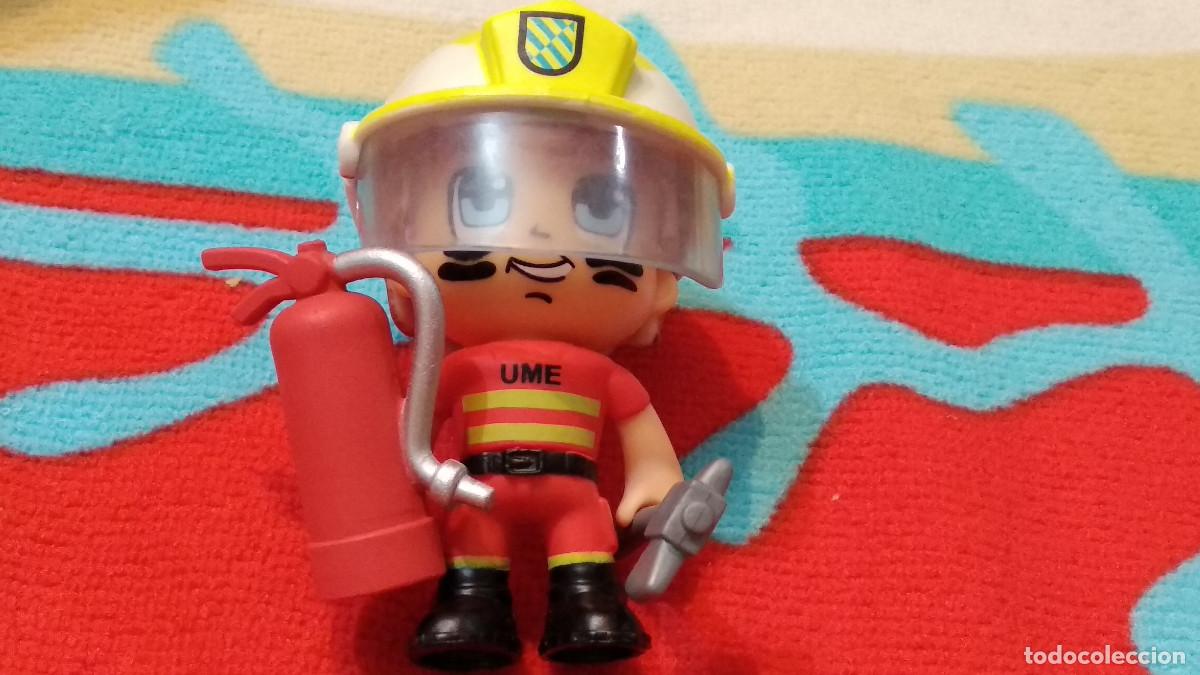 Outras Bonecas da Famosa: Figura pinypon / pin y pon DE FAMOSA - DOS CARAS -BOMBERO UME Unidad Militar de Emergencia VER FOTOS