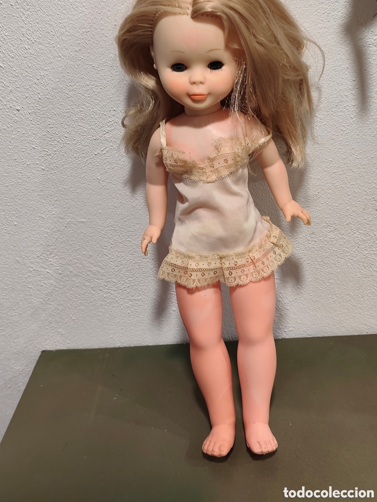 Otras mu&ntilde;ecas de Famosa cl&aacute;sicas y de colecci&oacute;n: Mu&ntilde;eca Nancy rubia pelo largo,conjunto intimate 2 piezas. Nancy a&ntilde;os 70 pata bollo