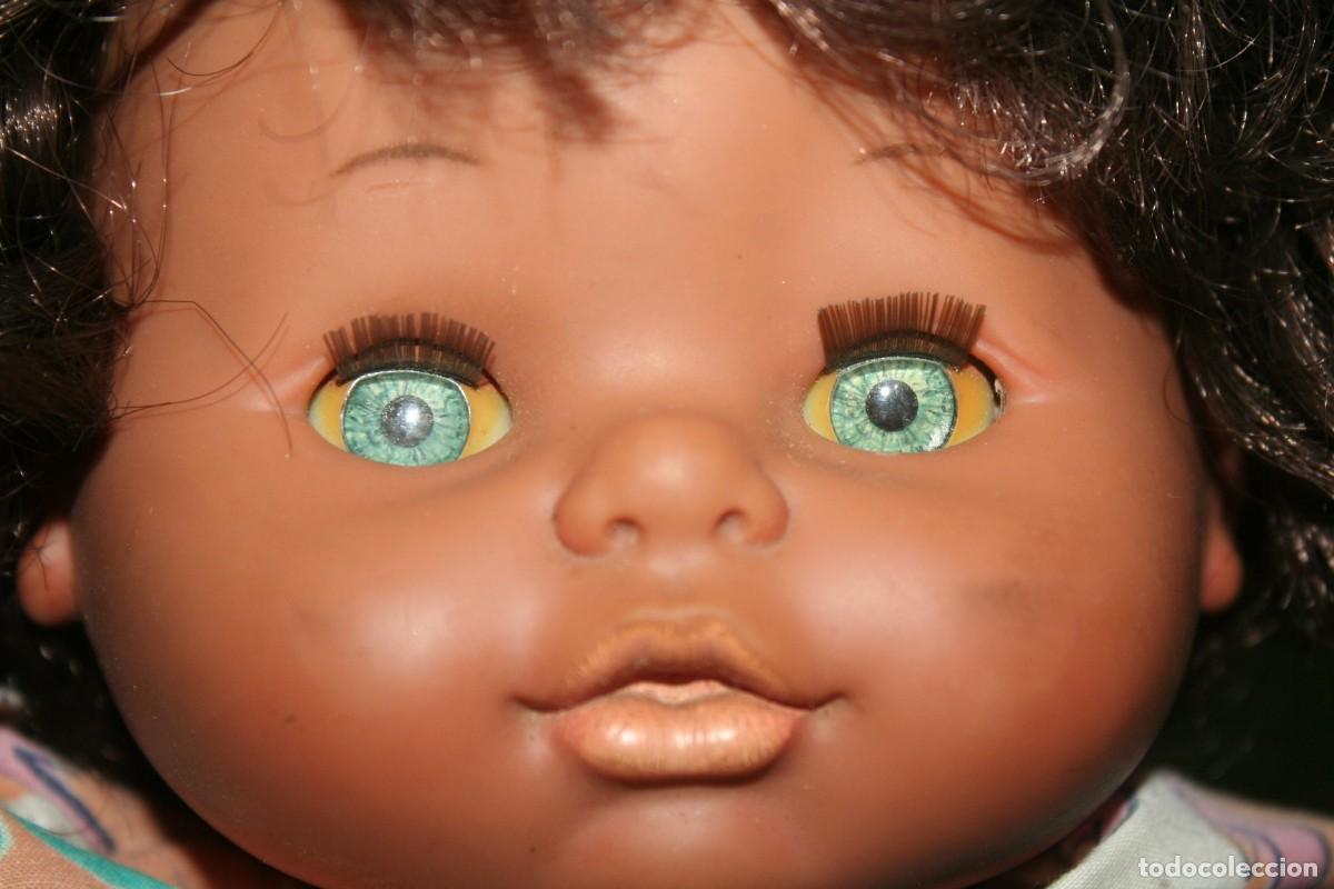 Otras mu&ntilde;ecas de Famosa cl&aacute;sicas y de colecci&oacute;n: MU&Ntilde;ECO MU&Ntilde;ECA NEGRITA FAMOSA