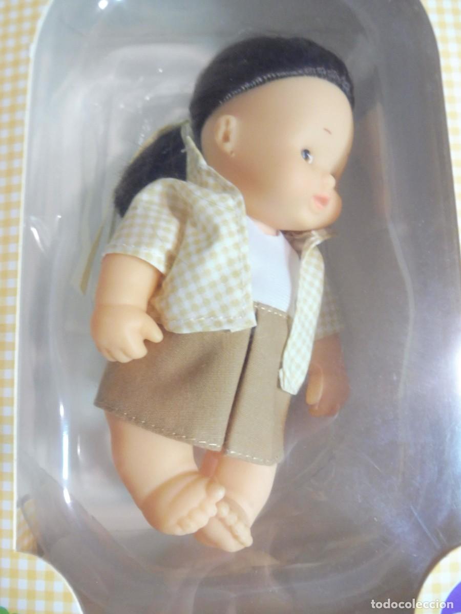 Otras mu&ntilde;ecas de Famosa cl&aacute;sicas y de colecci&oacute;n: Barriguitas del mundo en caja Australia, Famosa Planeta deAgostini