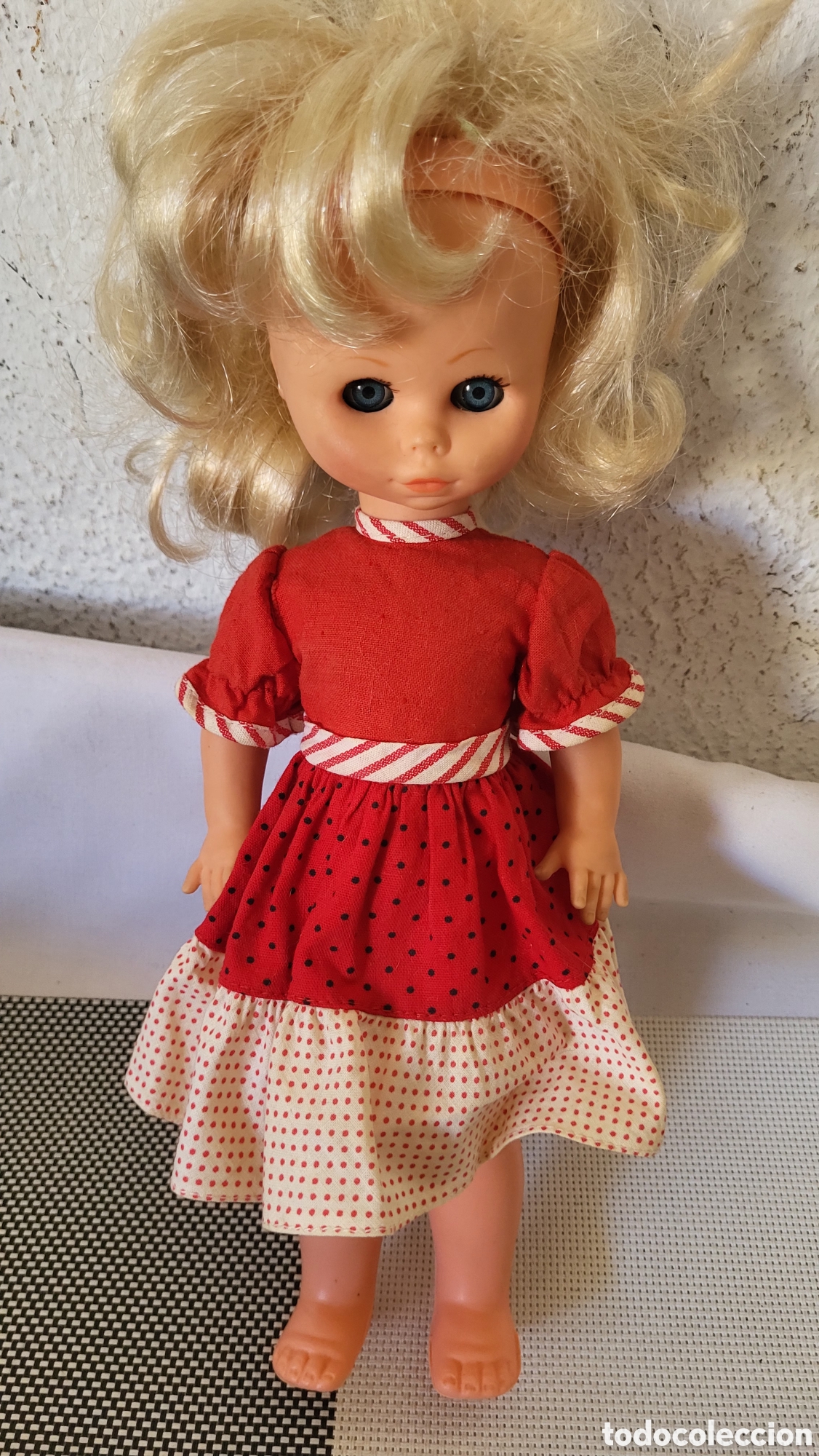 Otras mu&ntilde;ecas de Famosa cl&aacute;sicas y de colecci&oacute;n: Mu&ntilde;eca posible Lesly de Famosa