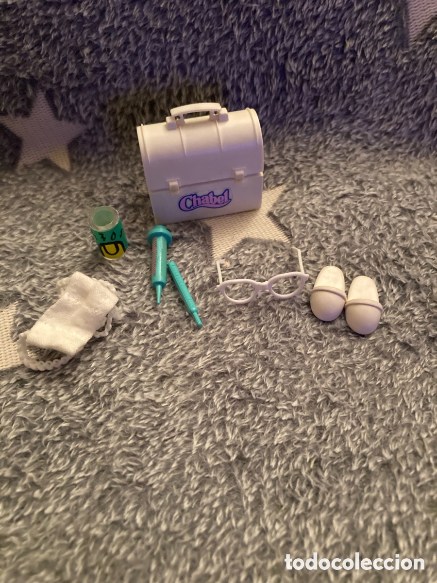 Otras mu&ntilde;ecas de Famosa cl&aacute;sicas y de colecci&oacute;n: Mu&ntilde;eca Chabel Accesorios de Enfermera