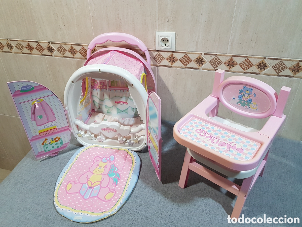 Otras mu&ntilde;ecas de Famosa cl&aacute;sicas y de colecci&oacute;n: NENUCO MALET&Iacute;N DE PASEO - CAMBIADOR + SILLA TRONA A&Ntilde;OS 90 VINTAGE