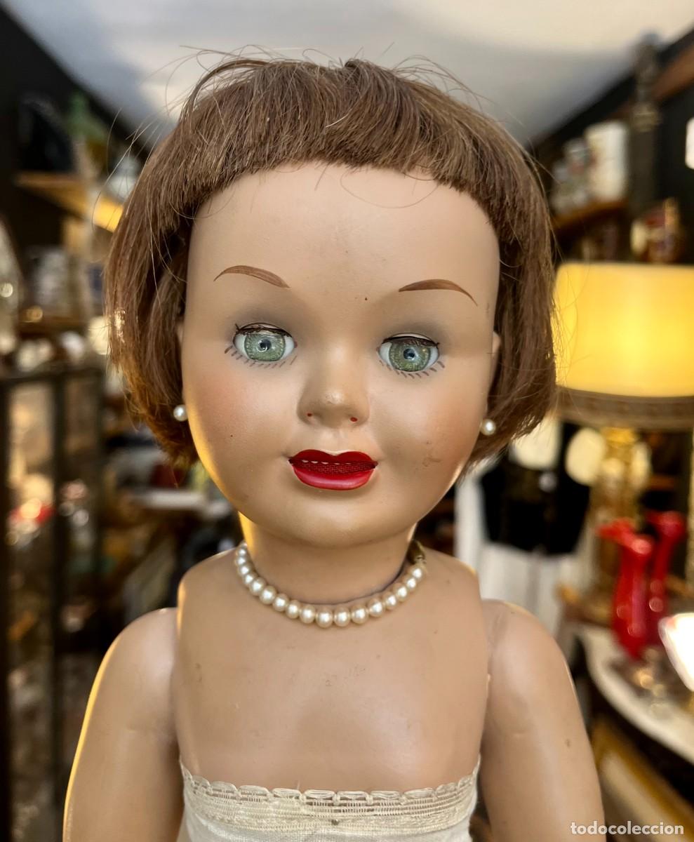 Otras mu&ntilde;ecas de Famosa cl&aacute;sicas y de colecci&oacute;n: Mu&ntilde;eca Chelito de Famosa a&ntilde;os 50 60 ojos durmientes parlante 47 cm