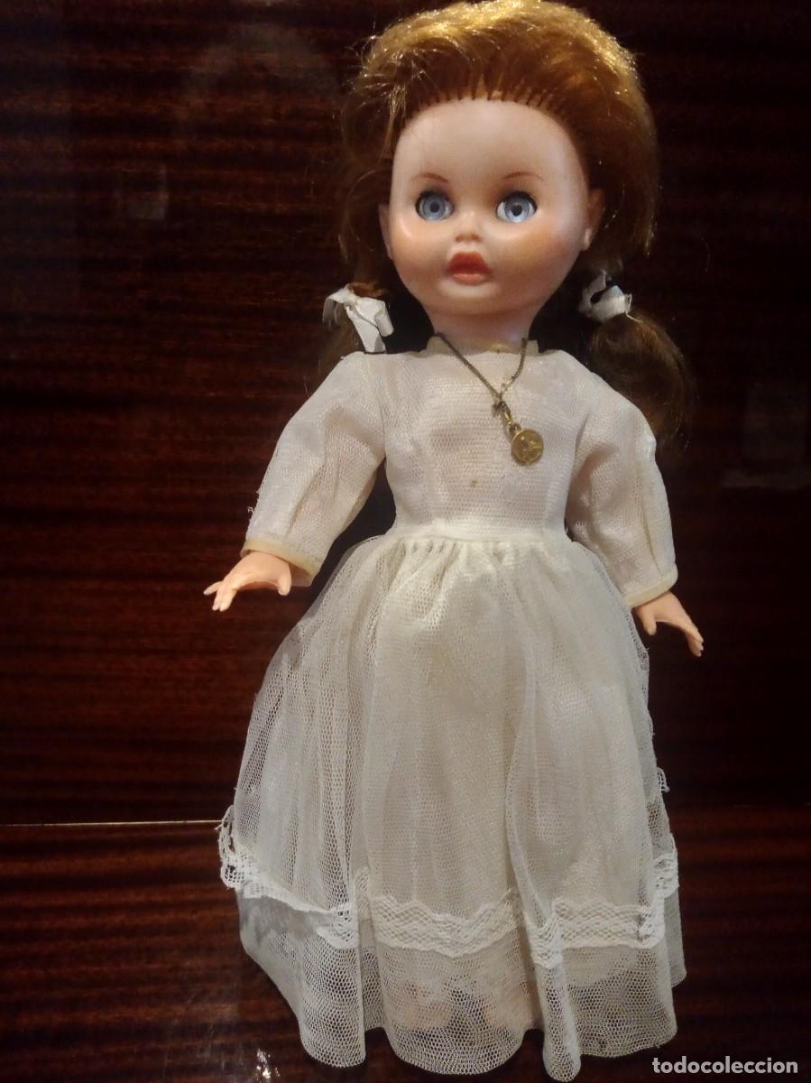 Otras mu&ntilde;ecas de Famosa cl&aacute;sicas y de colecci&oacute;n: Antigua mu&ntilde;eca Marina comuni&oacute;n de famosa