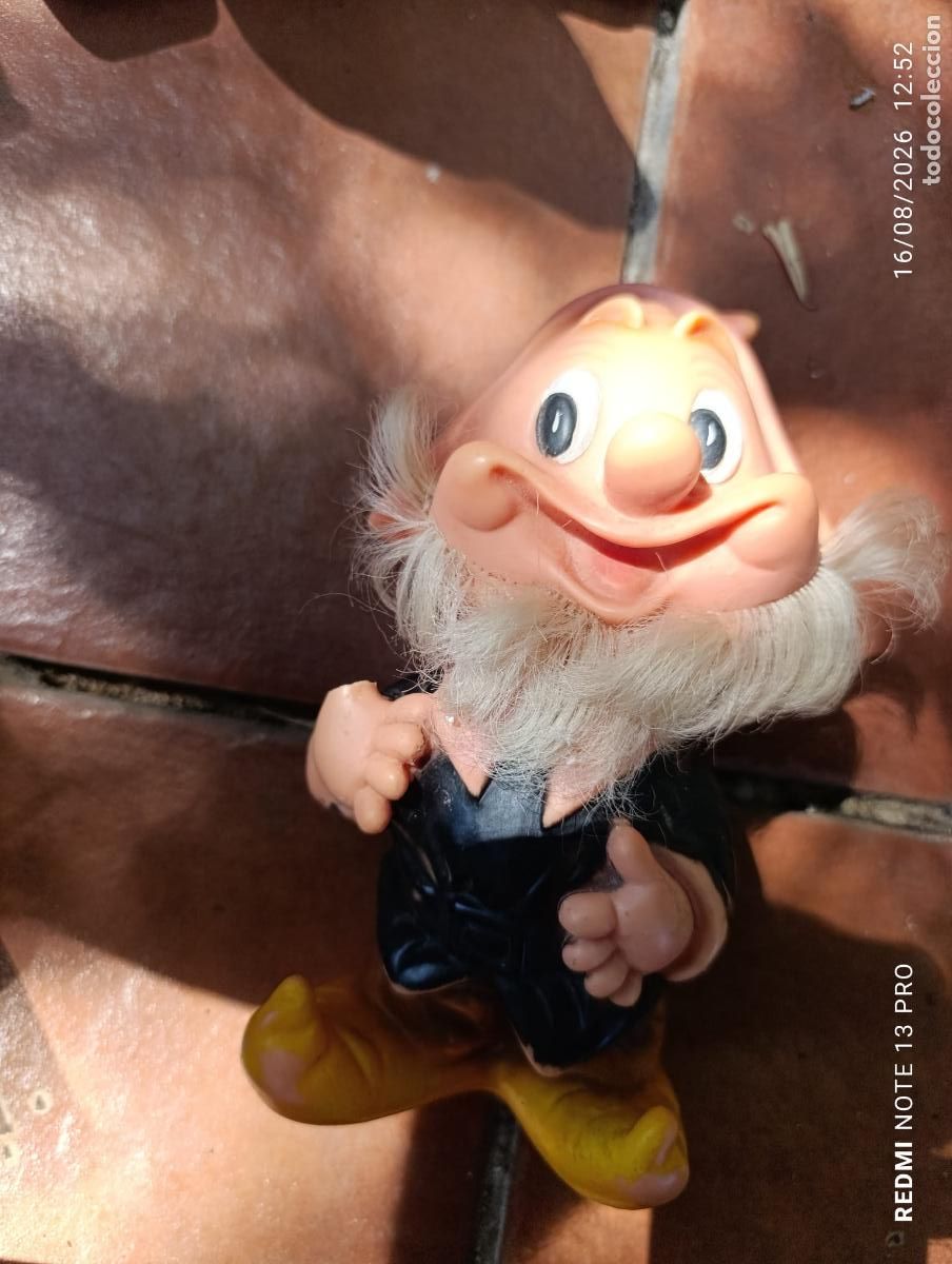 Otras mu&ntilde;ecas de Famosa cl&aacute;sicas y de colecci&oacute;n: ENANITO DE FAMOSA FERRARIO ORIGINAL DE LA &Eacute;POCA.