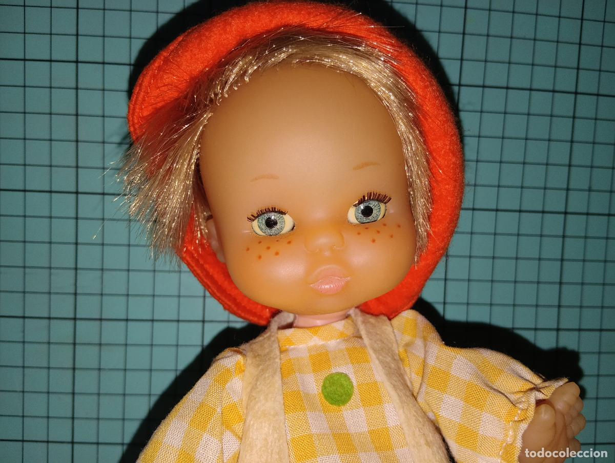 Otras mu&ntilde;ecas de Famosa cl&aacute;sicas y de colecci&oacute;n: Preciosa mu&ntilde;eca May de Famosa completa de origen