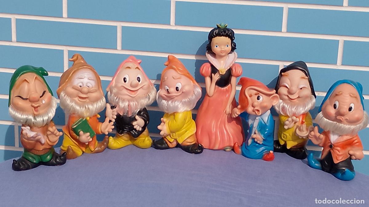 Otras mu&ntilde;ecas de Famosa cl&aacute;sicas y de colecci&oacute;n: Antiguo lote mu&ntilde;ecos de goma Blancanieves y los 7 Enanitos de Walt Disney de Famosa Ferrario