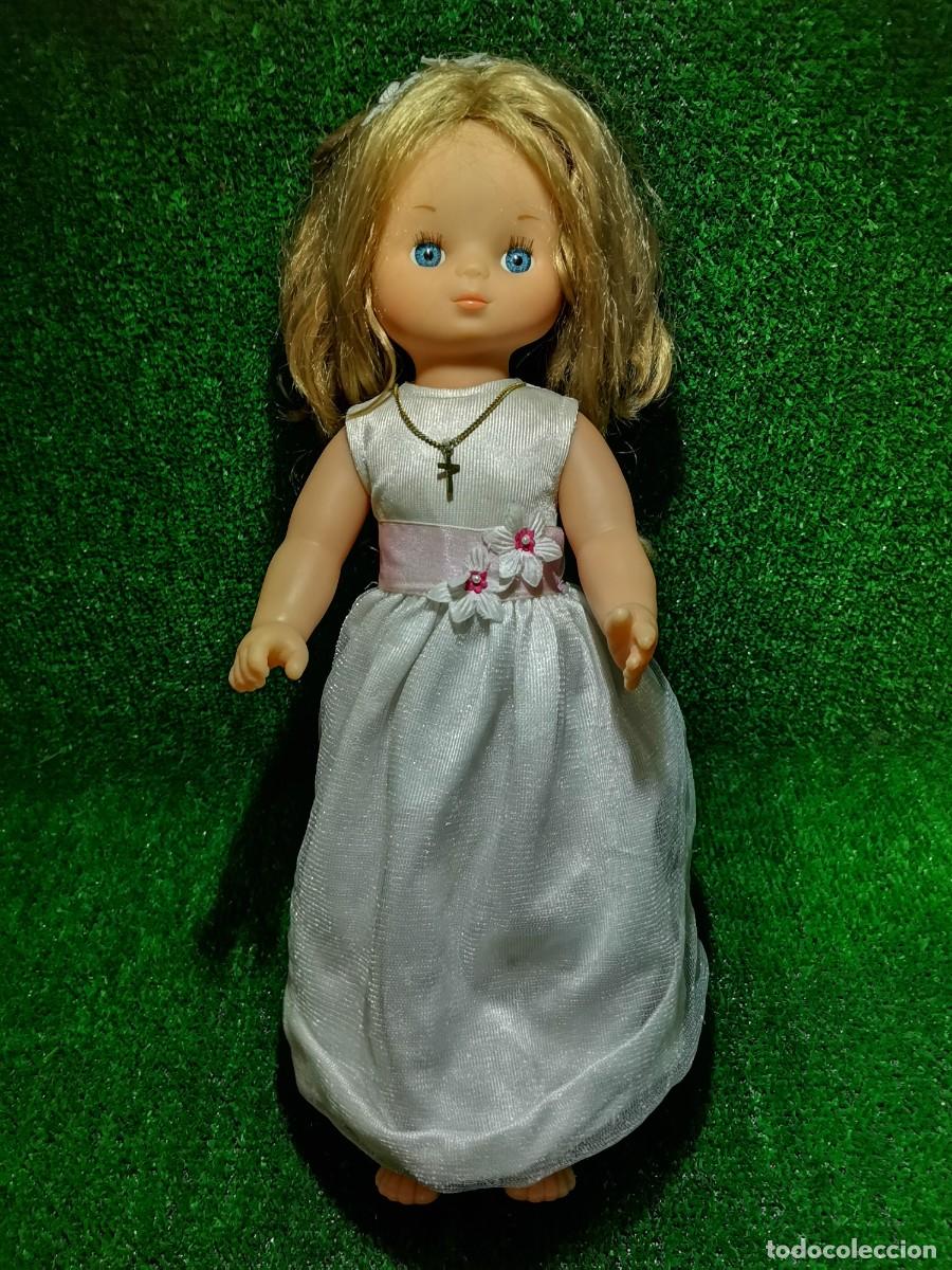 Otras mu&ntilde;ecas de Famosa cl&aacute;sicas y de colecci&oacute;n: mu&ntilde;eca famosa de comunion