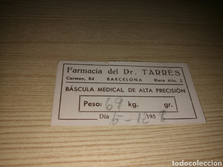 Altri oggetti di carta: Tarjeta de peso de b&aacute;scula de la Farmacia del doctor Tarr&egrave;s de Barcelona. 1938. Guerra Civil