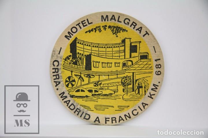 Otros Art&iacute;culos de Coleccionismo en Papel: Posavasos Publicitario - Motel Malgrat / Cerveza San Miguel. De Fama Mundial - Di&aacute;metro 10 cm