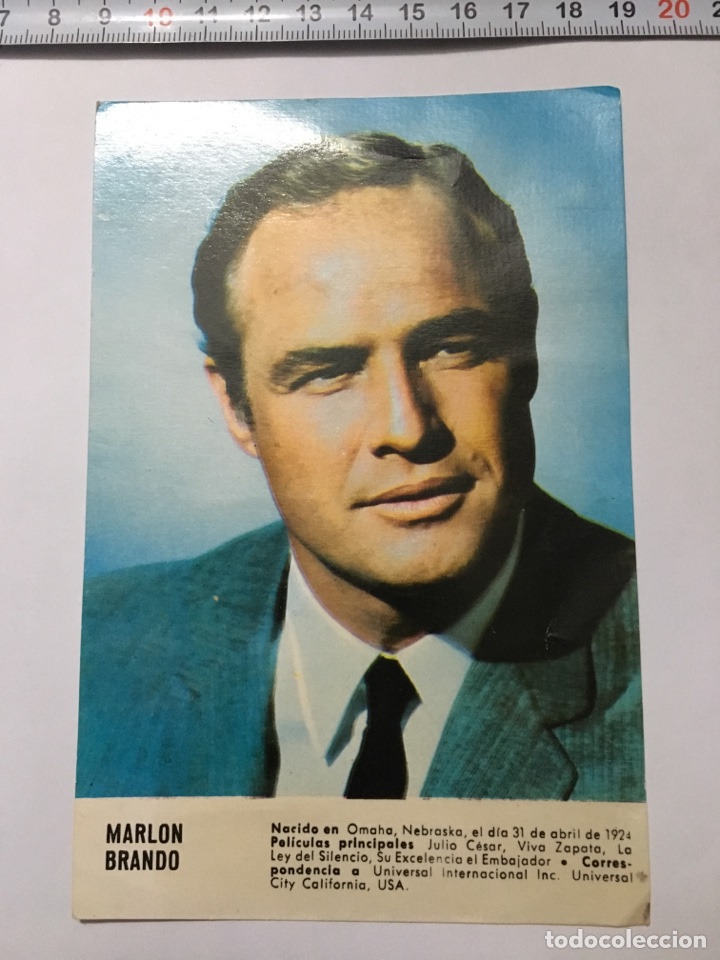 Otros Art&iacute;culos de Coleccionismo en Papel: Postal. MARLON BRANDO. Actor norteamericano H. 1960