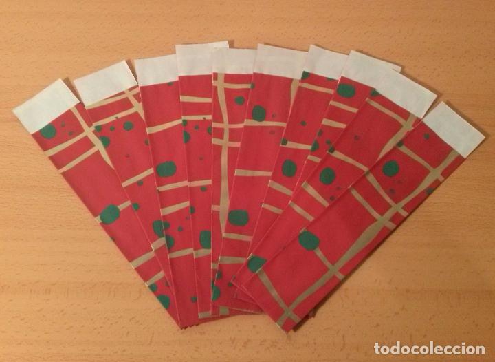 Otros Art&iacute;culos de Coleccionismo en Papel: Sobre para envolver bol&iacute;grafo, pluma, l&aacute;piz&hellip; hecho de papel de regalo. Modelo 1. Precio por unidad.