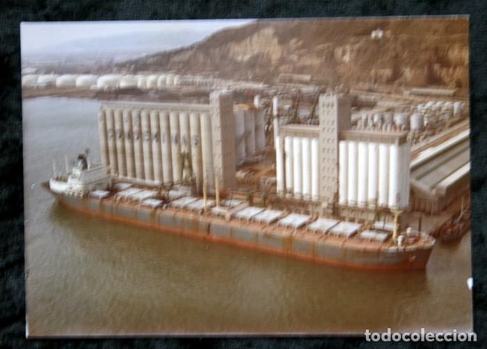 Paper Collecting Others: FOTOGRAFIA SILOS CONDEMINAS - PUERTO DE BARCELONA - BARCO DE CARGA - 12,5x9cm