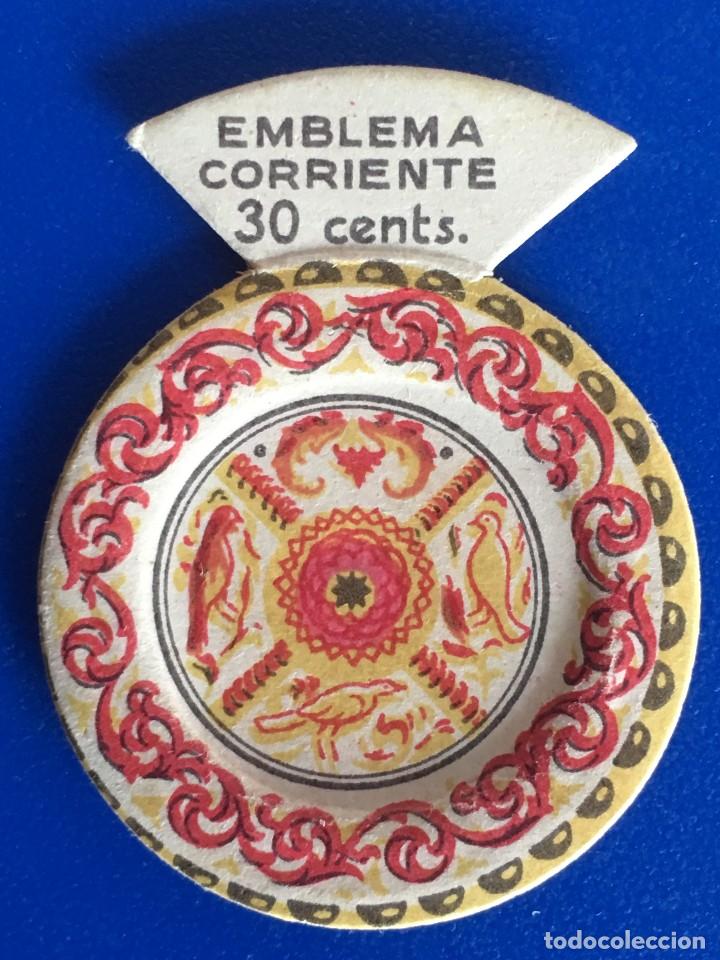 Otros art&iacute;culos de coleccionismo en papel: EMBLEMA CORRIENTE 30 CENTS. SERIE J N&ordm; 3 PLATO CER&Aacute;MICA ESPA&Ntilde;OLA ANTIGUA MANISES