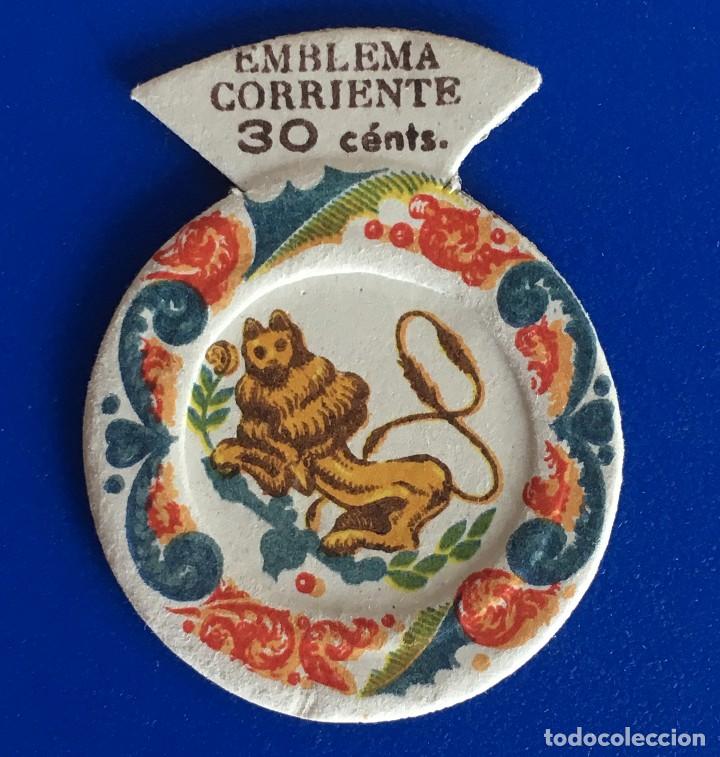 Otros art&iacute;culos de coleccionismo en papel: EMBLEMA CORRIENTE 30 CENTS. SERIE J N&ordm; 2 PLATO CER&Aacute;MICA ESPA&Ntilde;OLA ANTIGUA ALCORA