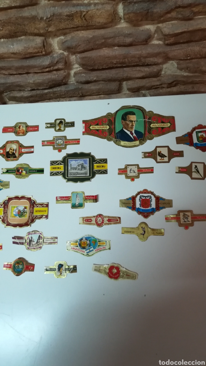 Otros art&iacute;culos de coleccionismo en papel: Lote de 30 vitolas variadas - Foto 9