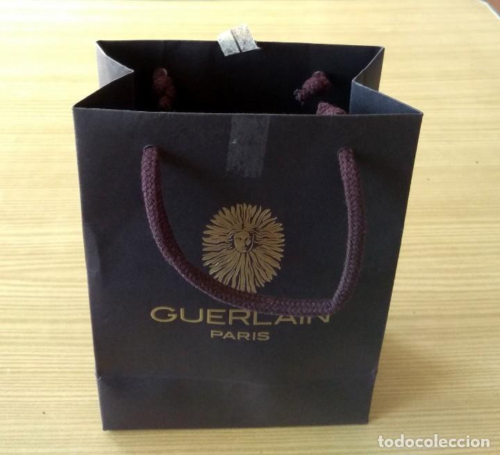 Otros art&iacute;culos de coleccionismo en papel: BOLSA DE PAPEL GUERLAIN - Foto 3