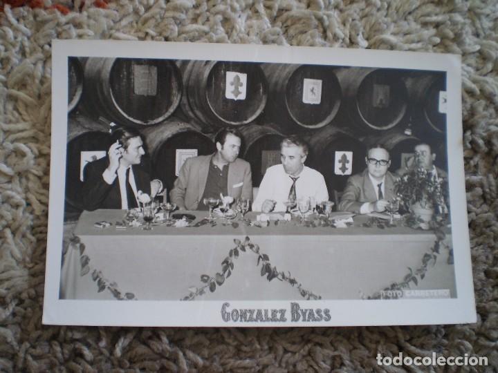 Outros artigos de papel: FOTO PUBLICITARIA GONZALEZ BYASS. CONSEJO ADMINISTRACION EN BODEGA. JEREZ. PEDIDO M&Iacute;NIMO 10 EUROS.