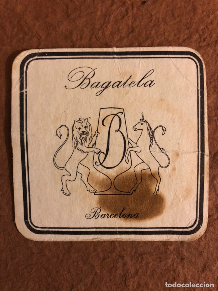 Outros artigos de papel: BAGATELA (BARCELONA). ANTIGUO POSAVASOS DE PAPEL. 8 x 8 Cms.