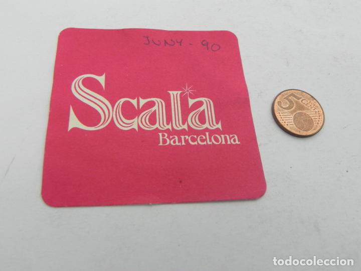 Otros Art&iacute;culos de Coleccionismo en Papel: POSAVASOS DE (SCALA Barcelona) algo usado y con fecha escrita en la parte superior