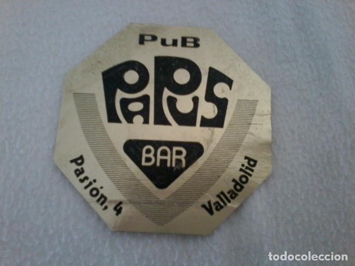 Otros Art&iacute;culos de Coleccionismo en Papel: ANTIGUO POSAVASO PUBLICITARIO. PUB PAPUS BAR. VALLADOLID