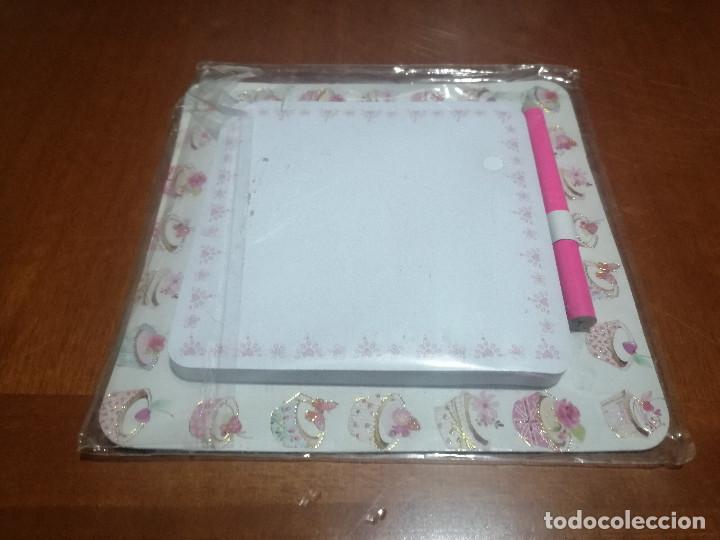 Sammelleidenschaft Andere Papierartikel: LIBRETA + LAPIZ CON IM&Aacute;N POR DETR&Aacute;S. PARA NEVERA. SIN ABRIR. PRECINTADO. C-12