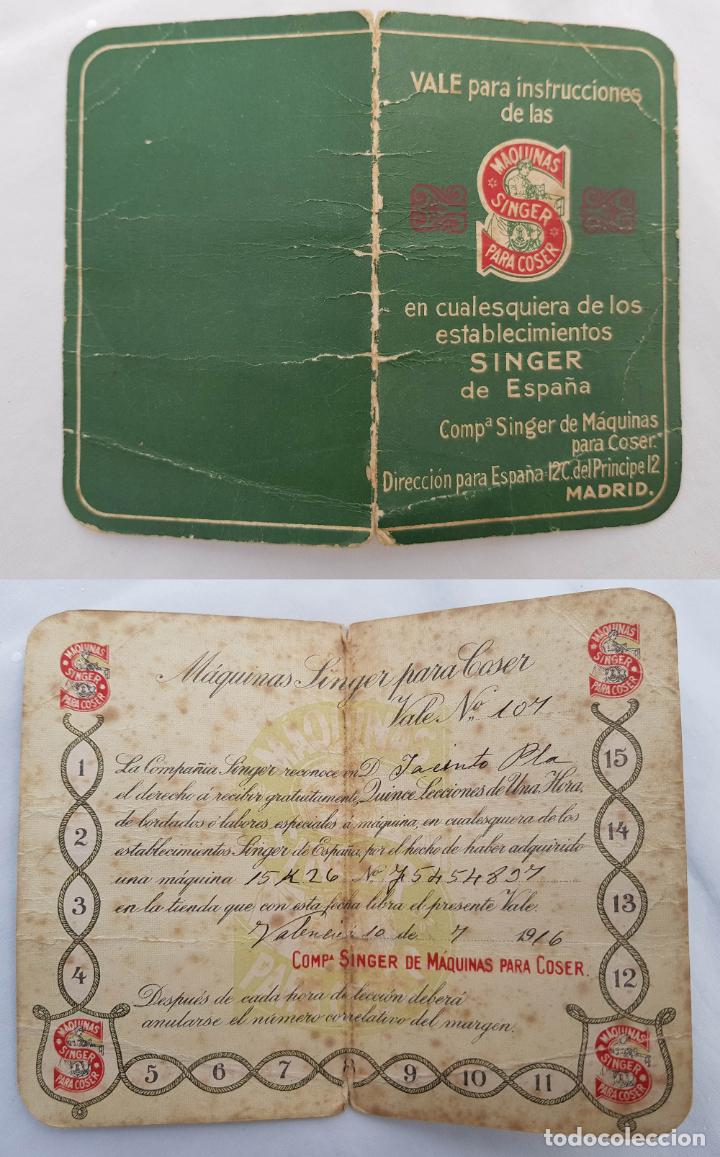 Altri oggetti di carta: VALE PARA INSTRUCCIONES DE LAS M&Aacute;QUINAS SINGER PARA COSER. 1916