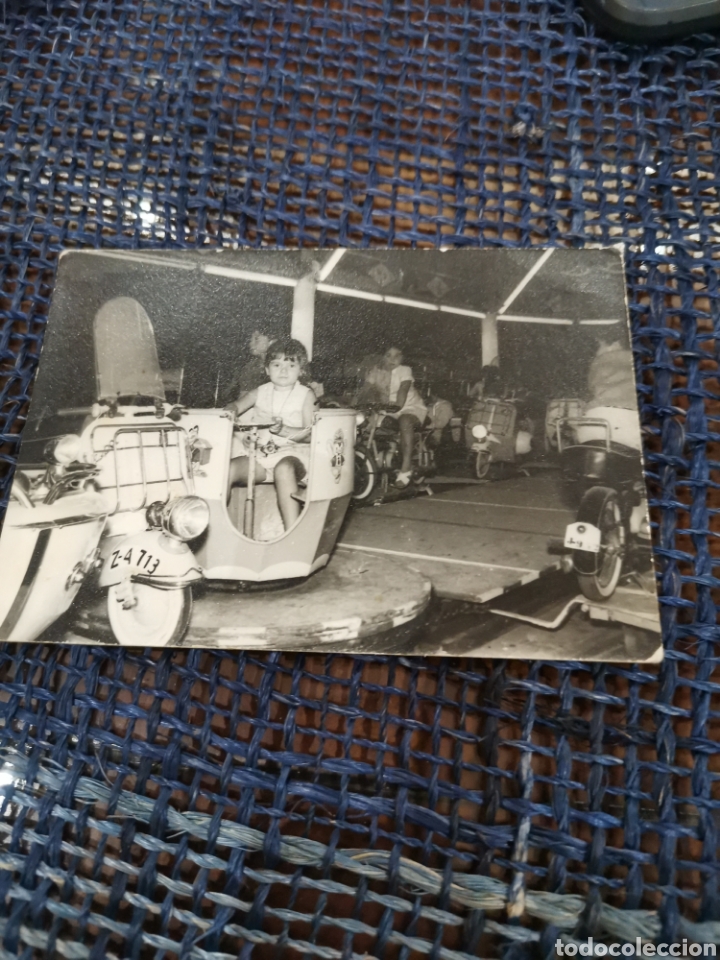 Otros Art&iacute;culos de Coleccionismo en Papel: Fotograf&iacute;a antigua carrusel vespa 1971