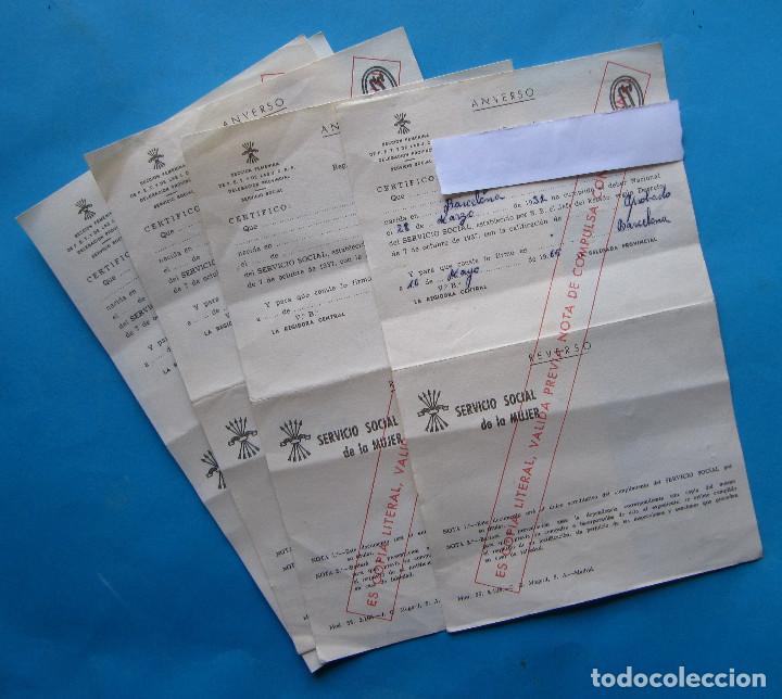 Otros art&iacute;culos de coleccionismo en papel: SECCI&Oacute;N FEMENINA DE F.E.T Y DE LAS J.O.N.S. SERVICIO SOCIAL DE LA MUJER. 5 CERTIFICADOS,1965,
