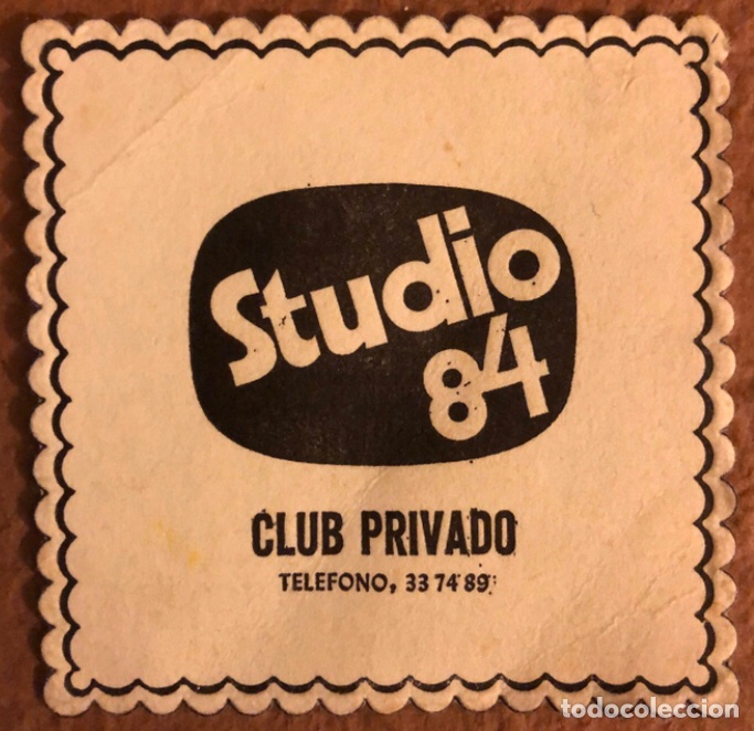 Outros artigos de papel: CLUB PRIVADO STUDIO 84. ANTIGUO POSAVASOS DE PAPEL. 8,3 x 8,3 Cms.