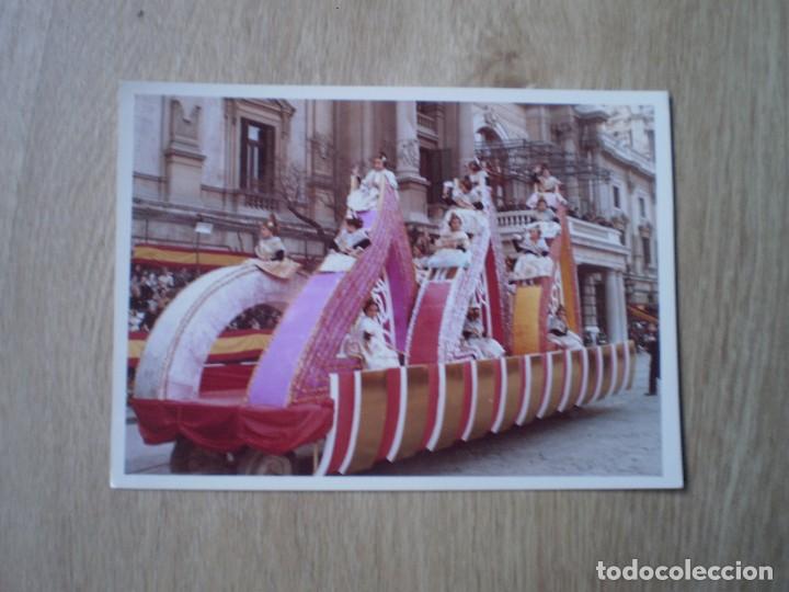 Paper Collecting Others: FOTOGRAFIA A&Ntilde;OS 60-70 CARROZA DESFILE FALLAS VALENCIA. PL. AYUNTAMIENTO. FOTO NITIDA. 18X12 CM