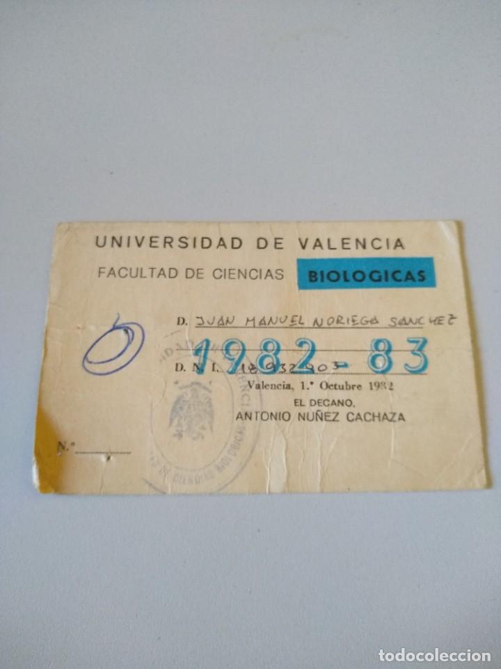 Otros art&iacute;culos de coleccionismo en papel: CARNET UNIVERSIDAD DE VALENCIA FACULTAD DE CIENCIAS BIOLOGICAS 1982 - 83