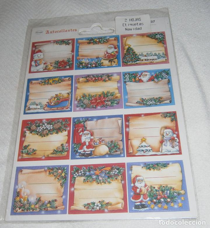 Altri oggetti di carta: sobre con dos hojas de etiquetas navidad
