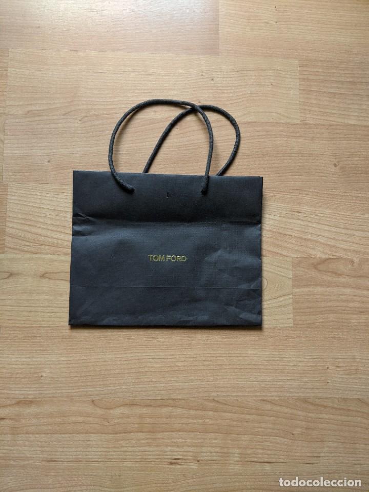 Outros artigos de papel: BOLSA PUBLICIDAD TOM FORD