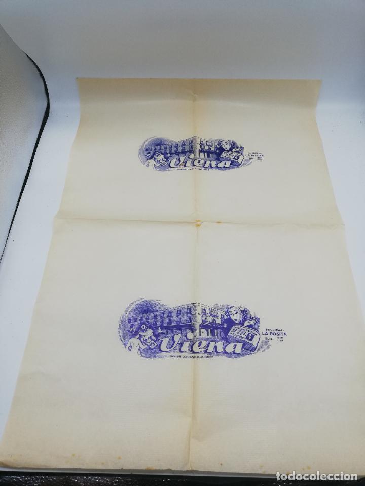 Collectionnisme Papier divers: PLIEGO DE PAPEL DE ENVOLVER. VIENA. SUCURSAL LA ROSITA. CADIZ. MEDIDAS: 64 X 43 CM APROX.