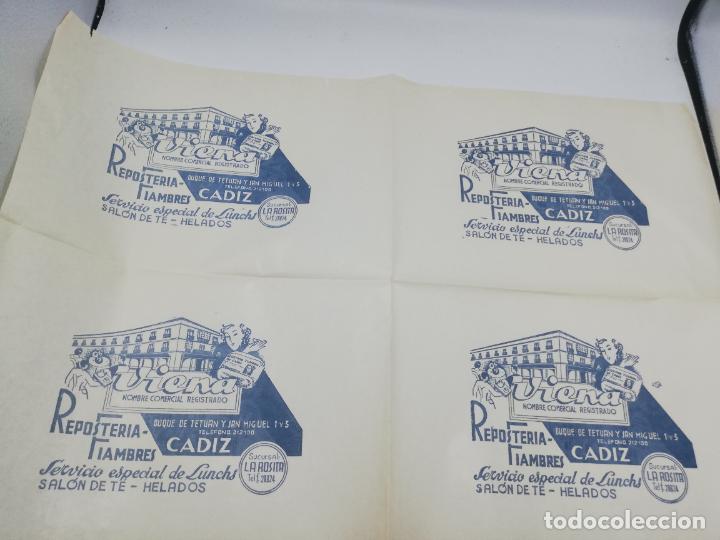 Sammelleidenschaft Andere Papierartikel: PLIEGO DE PAPEL DE ENVOLVER. VIENA. RESPOSTERIA FIAMBRES. SUCURSAL LA ROSITA. CADIZ.