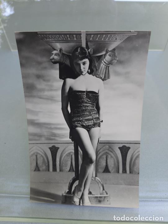 Otros art&iacute;culos de coleccionismo en papel: ANTIG&Uuml;AS POSTALES ARTISTAS , FOTO JOAN COLLINS