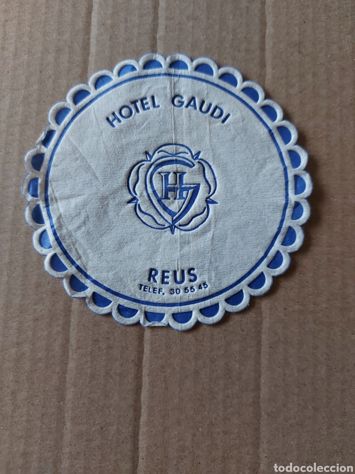 Otros Art&iacute;culos de Coleccionismo en Papel: 9 cm Posavasos Redondo Papel Residencia Hotel Gaudi Reus Tarragona . Estado en general como se ve