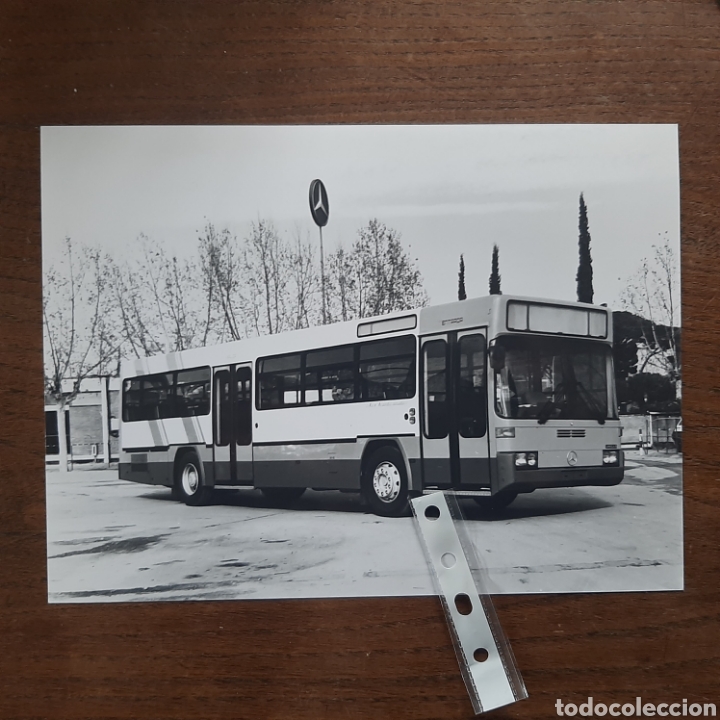 Paper Collecting Others: Fotograf&iacute;a autobus Mercedes benz de 1990