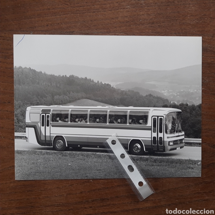 Paper Collecting Others: Fotograf&iacute;a autocar Mercedes benz O 303