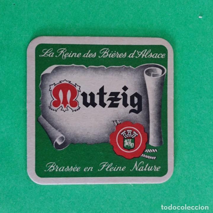 Outros artigos de papel: POSAVASOS CERVEZA - MUTZIG