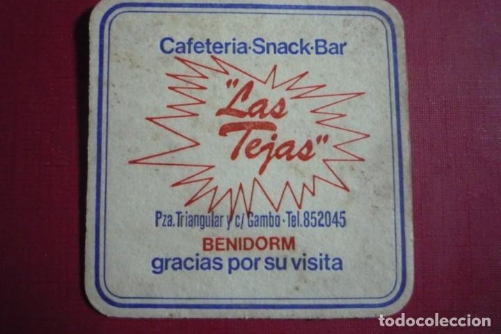 Otros Art&iacute;culos de Coleccionismo en Papel: BENIDORM (ALICANTE). CAFETERIA SNAC-BAR. ANTIGUO POSAVASOS CART&Oacute;N. TAMA&Ntilde;O 8 CM.