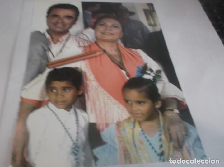 Otros Art&iacute;culos de Coleccionismo en Papel: RECORTE A&Ntilde;O 2005 .- ROC&Iacute;O JURADO ,ORTEGA CANO E HIJOS EN EL ROCIO