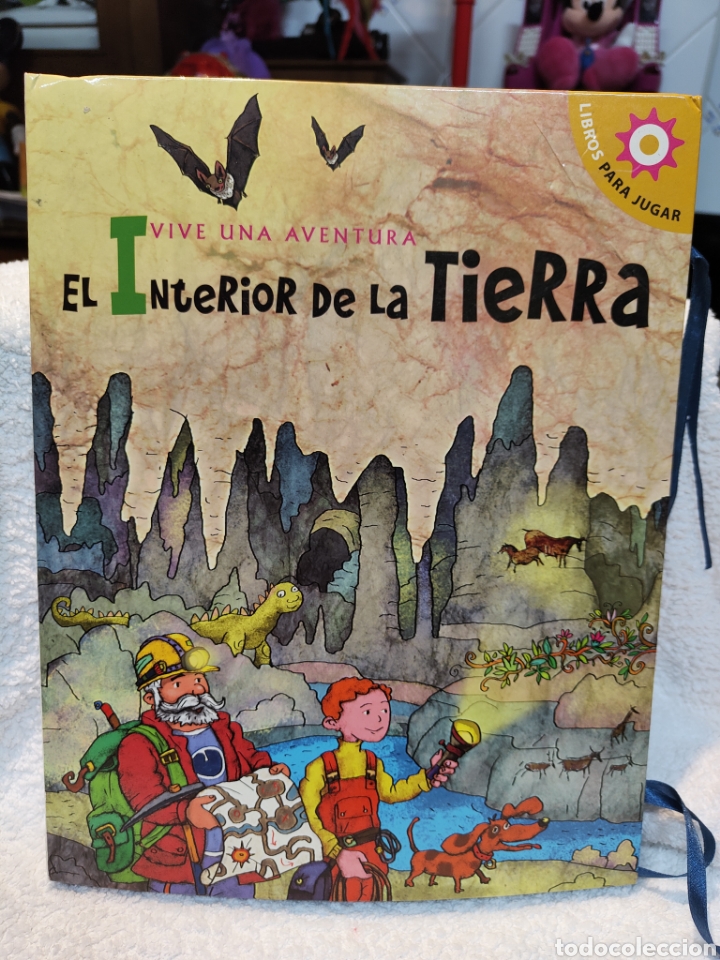 Paper Collecting Others: EL INTERIOR DE LA TIERRA/ VIVE UNA AVENTURA