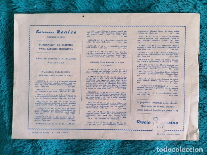 Otros art&iacute;culos de coleccionismo en papel: ALBUM DE BORDADO - Foto 2