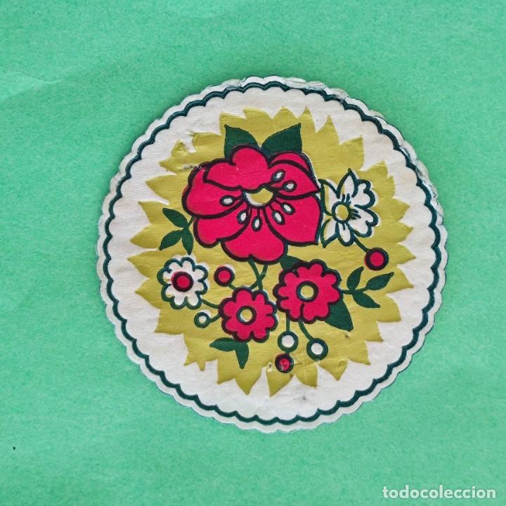 Outros artigos de papel: POSAVASOS - FLORES -CELULOSA