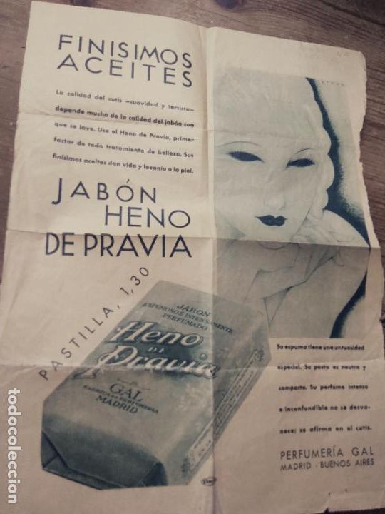 Paper Collecting Others: P&aacute;gina de peri&oacute;dico a&ntilde;os 30 siglo XX. Papel-132